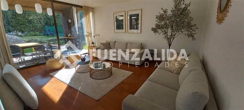 Casa en venta de 7 dorm. en Lo Barnechea