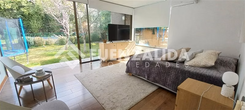 Casa en venta de 7 dorm. en Lo Barnechea