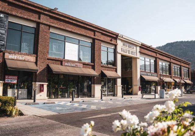Local Comercial en arriendo en Lo Barnechea - Imagen 5