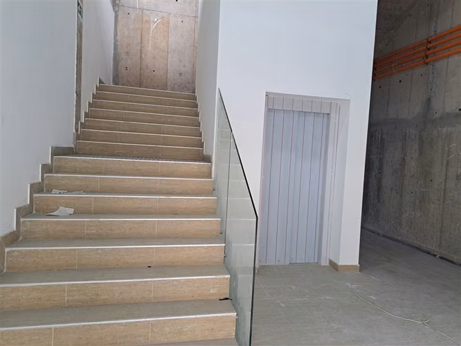 Mall Comercial en arriendo en Santiago, gran flujo peatonal