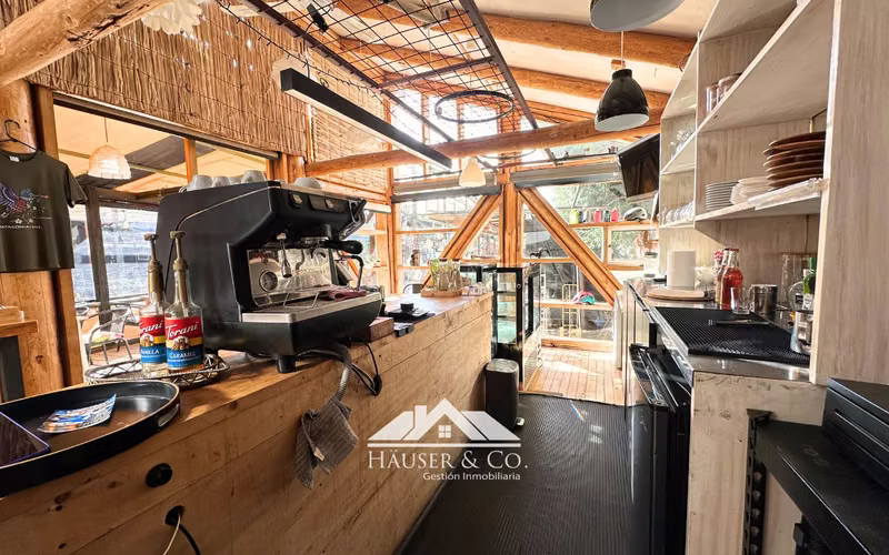 OPORTUNIDAD LOCAL PARA CAFETERIA ENTRE PUCON Y VILLARRICA