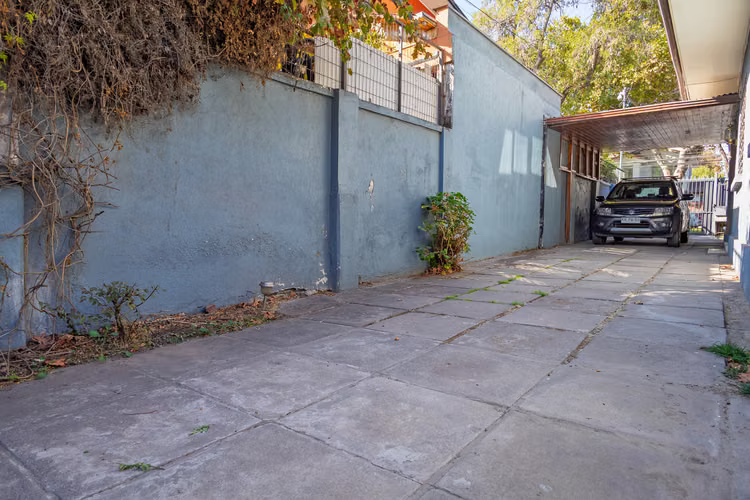 Casa Vta muy carca Colegio Calasanz