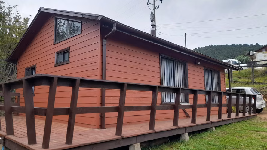 Venta de casa y cabaña en Pino Huacho con vista al río