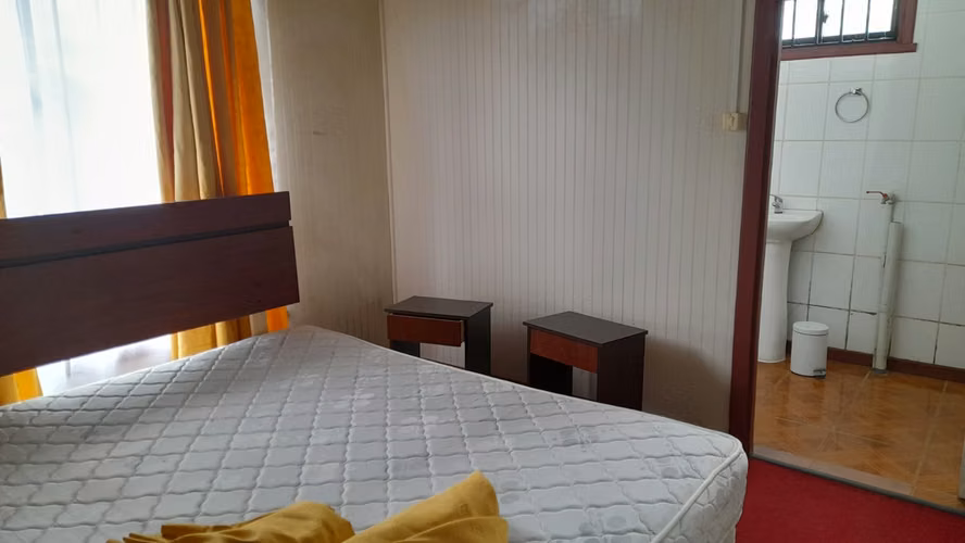 Venta de casa y cabaña en Pino Huacho con vista al río