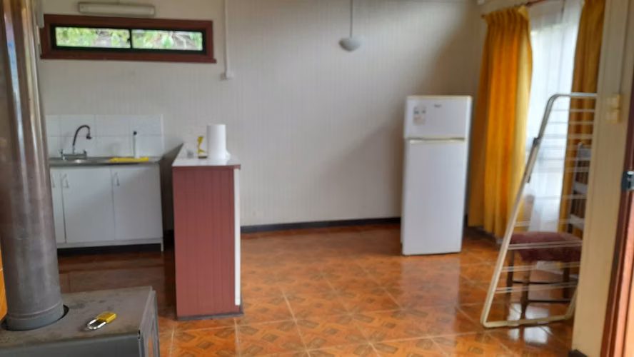 Venta de casa y cabaña en Pino Huacho con vista al río