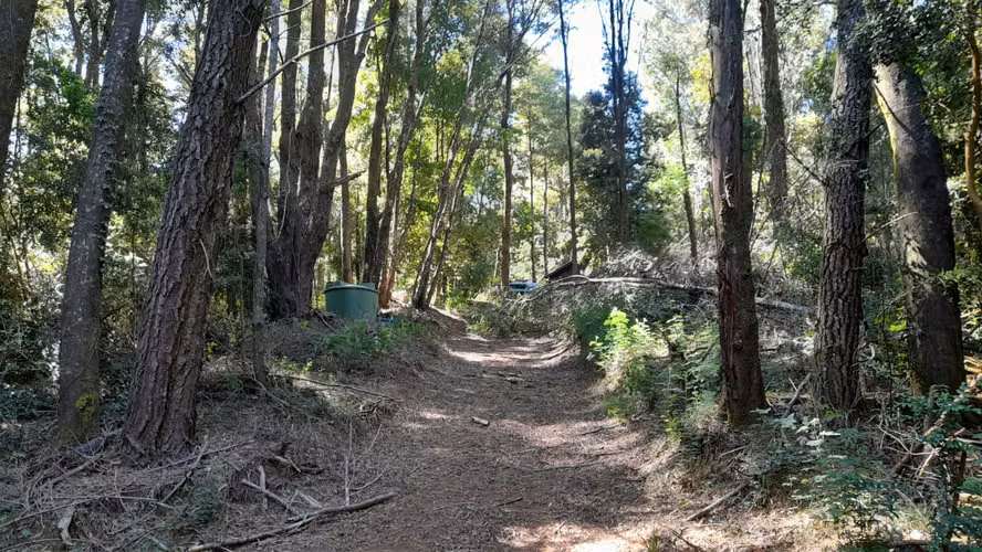 Vendo Parcela con Casa y Bodega en loteo camino a Paillaco