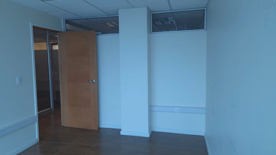 Arriendo Amplia Oficina en centro de Valdivia
