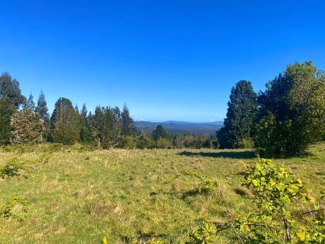 Se vende terreno con luz y agua en salida sur de Valdivia