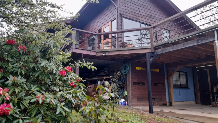Venta Hermosa Casa en Maderas nobles Costa de Valdivia