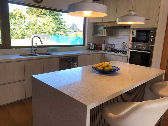 Se vende casa nueva en exclusivo sector de Valdivia