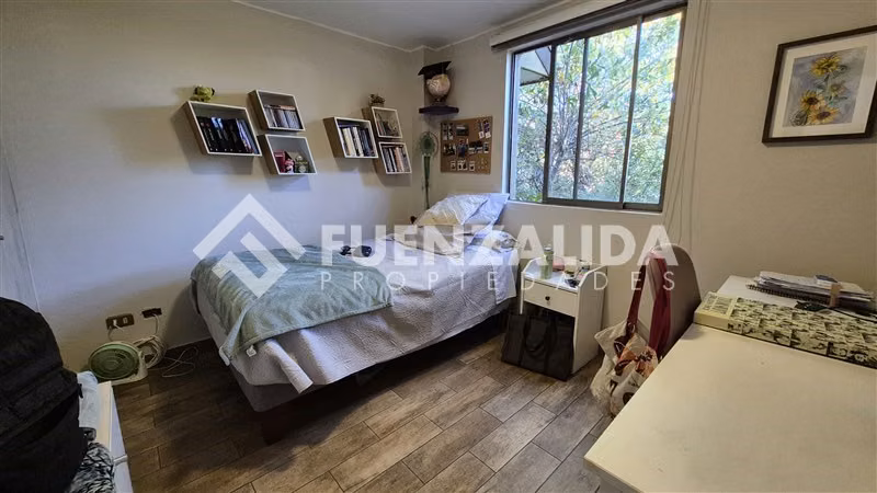 Casa en venta de 4 dorm. en La Florida