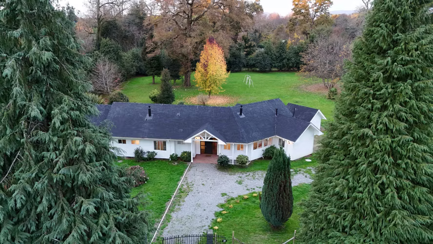 Vendo Parcela con Casa Sector Miraflores (164037)