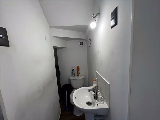 Casa esquina en venta 3 dormi 3 baños en Maipú con piscina