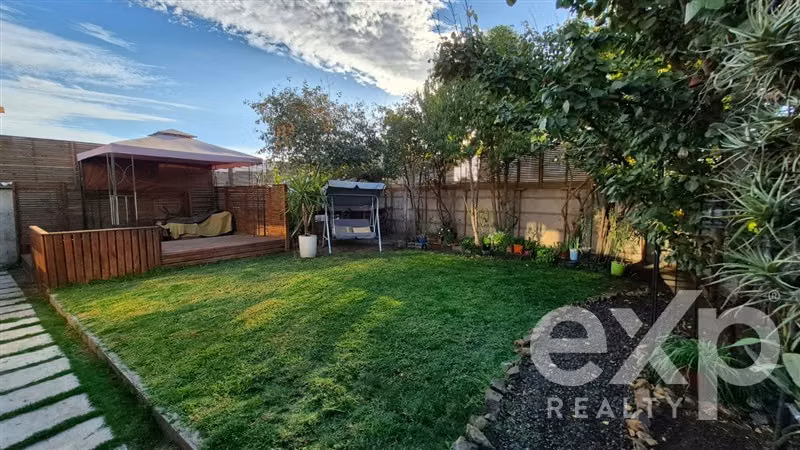 Arriendo Casa en Condominio Laguna del Sol
