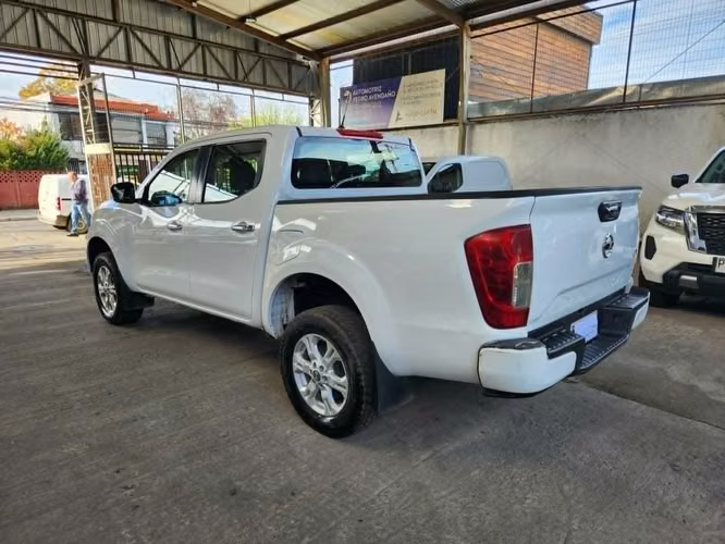 Nissan Navara 4x4 XE full equipo, recibo vehiculos