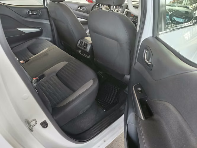 Nissan Navara 4x4 XE full equipo, recibo vehiculos