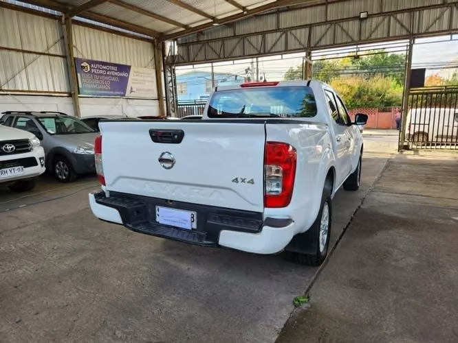 Nissan Navara 4x4 XE full equipo, recibo vehiculos