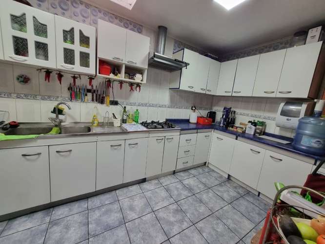 Casa sólida 3 dormitorios, ampliación regularizada - Imagen 7