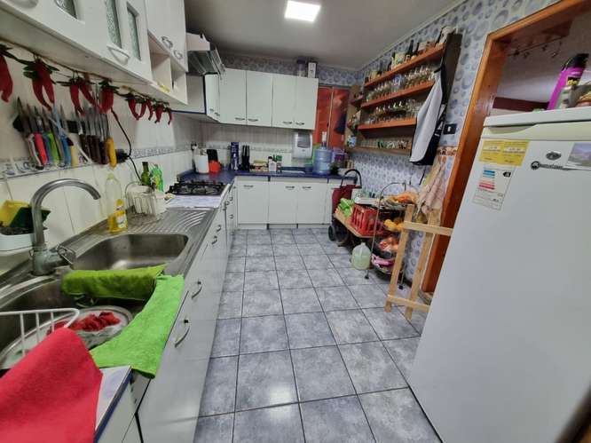 Casa sólida 3 dormitorios, ampliación regularizada - Imagen 9