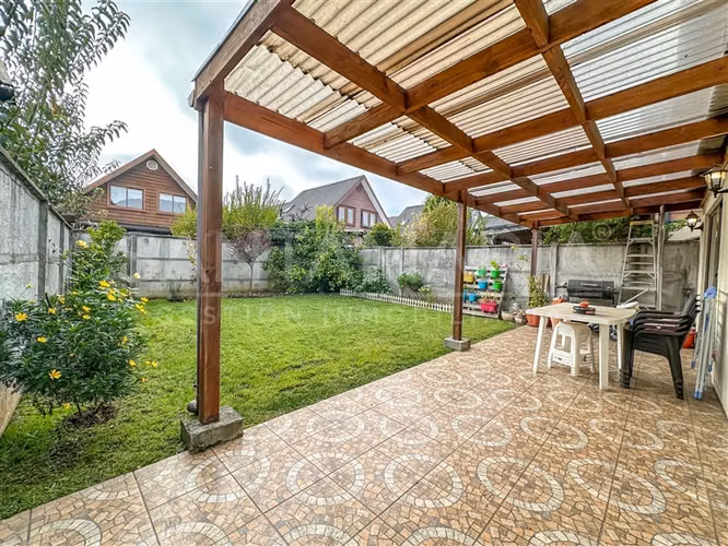 Casa en venta de 3 dorm. en Concepción