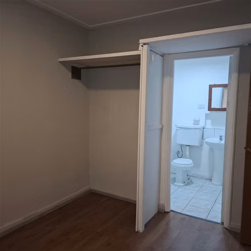 Arriendo DEPARTAMENTO en Barrio Parque Forestal en Santiago - Imagen 9