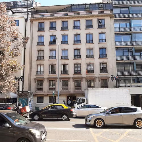 Arriendo DEPARTAMENTO en Barrio Parque Forestal en Santiago