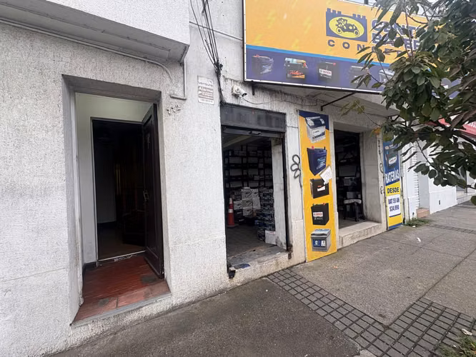 Terreno En El Centro De Concepción Con Local Comercial
