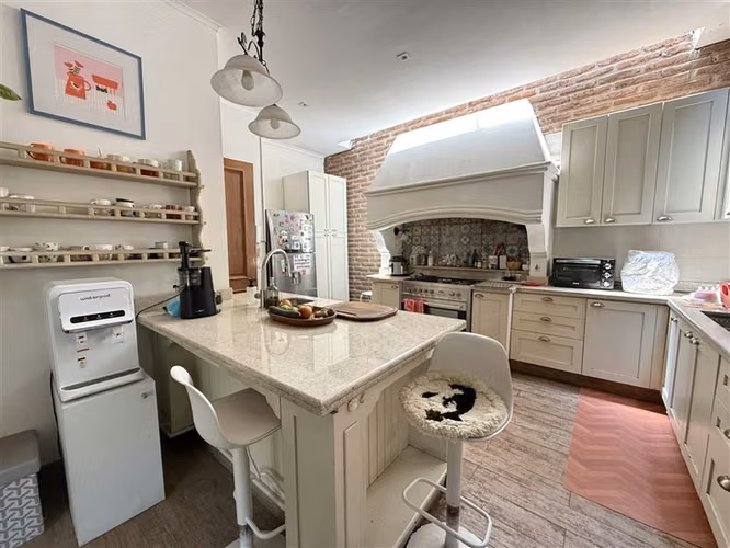 Casa en venta de 5 dormitorios La Reserva de Chicureo