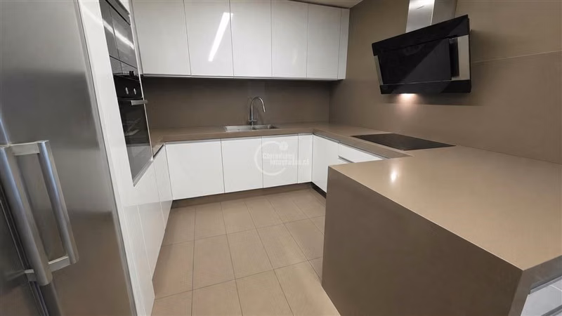 Golf M. 3 dorm, servicio, estar, terraza, terreno, 3 est