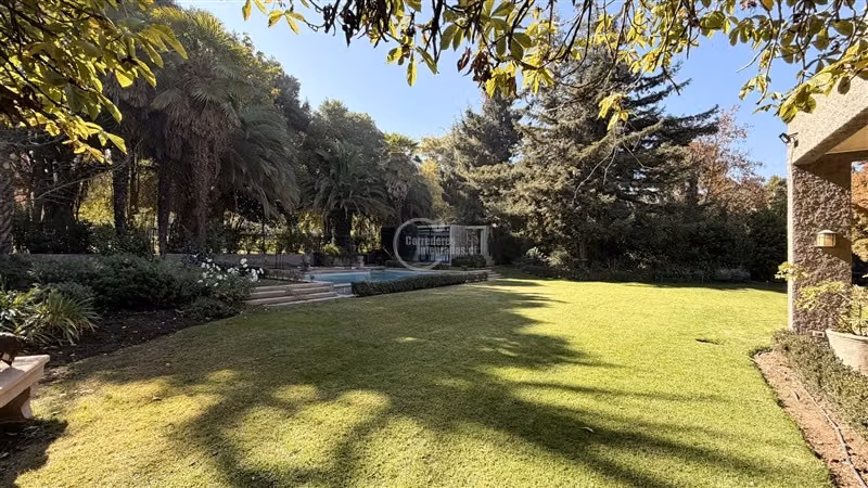 Casa en arriendo de 3 dorm. Golf Las Lomas, Lo Barnechea