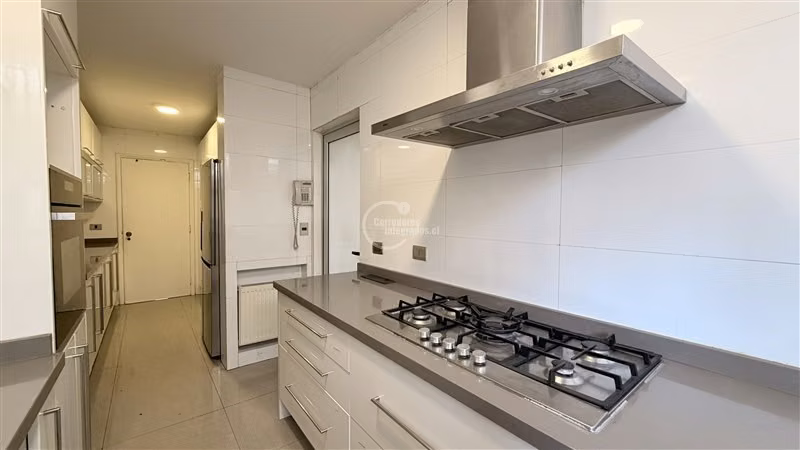 Casa en arriendo de 3 dorm. Golf Las Lomas, Lo Barnechea