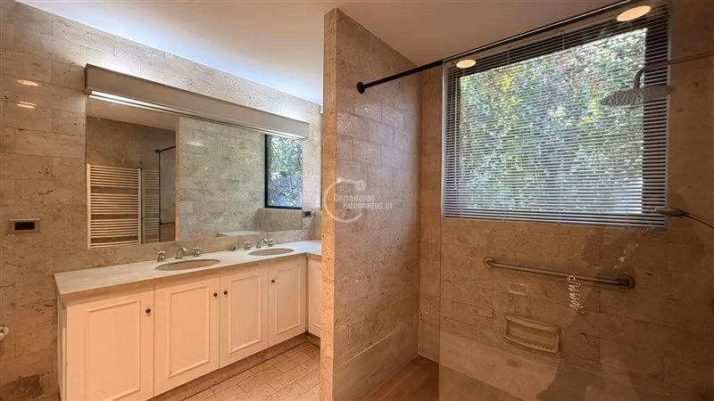 Casa en arriendo de 3 dorm. Golf Las Lomas, Lo Barnechea