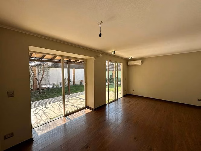VENTA  CASA EN ALTO SACRAMENTO, BUIN 273M2 UF 7.20