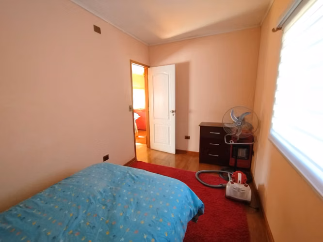 ESPECTACULAR PARCELA DE 1 Ha. CON CASA PRINCIPAL,  CASA CUIDADOR, AMPLIO QUINCHO, PISCINA, PUCON.