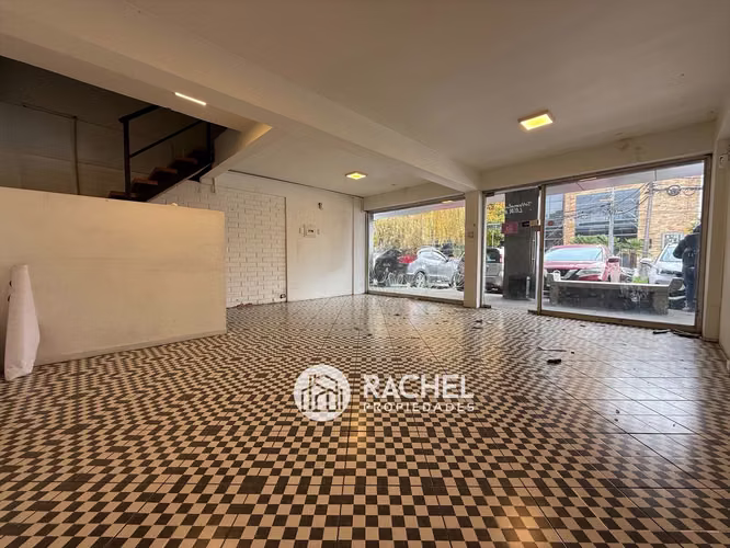 SE ARRIENDA LOCAL COMERCIAL EN CENTRO COMERCIAL TORREMOLINOS