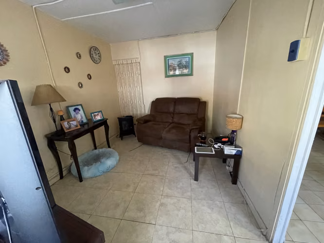 VENDE CASA - PASAJE PROVIDENCIA, SECTOR CENTRO NORTE