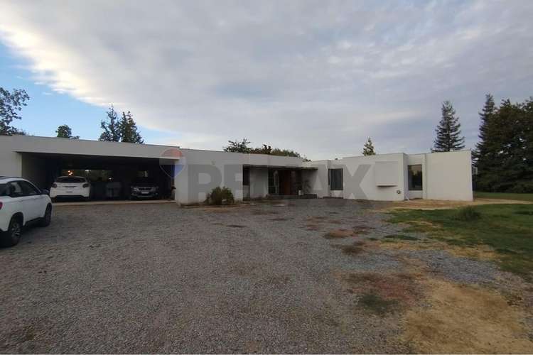 Casa en arriendo estilo mediterraneo en olivar