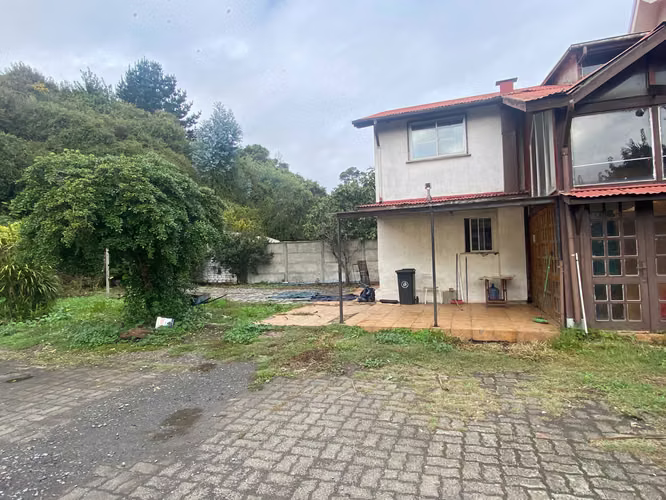 Arriendo Casona con 5 Habitaciones – Coronel (164199)