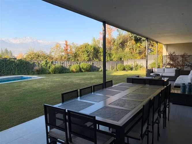 Moderna casa Golf Lomas de la Dehesa, sitio plano