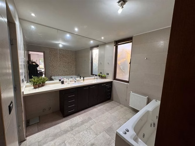 En condominio La Laguna, acceso a laguna de uso recreativo - Imagen 26
