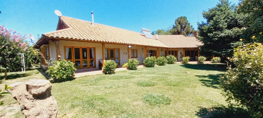 Se Vende Hermosa Casa Estilo Chileno en Parcela – Romeral