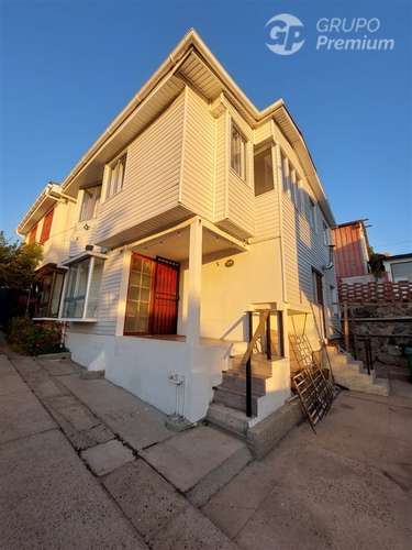 Casa en venta de 4 dorm. en Valparaíso