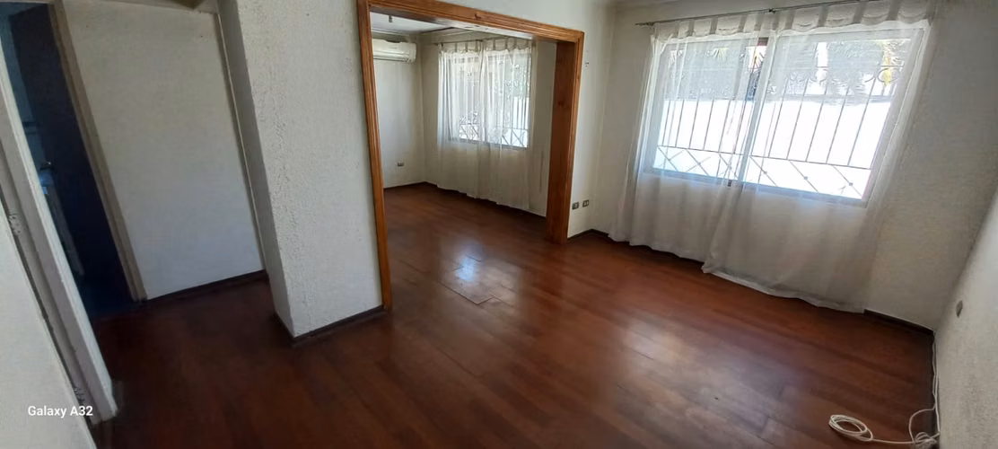 Se Vende Amplia y Segura Casa en Excelente Sector de Curicó