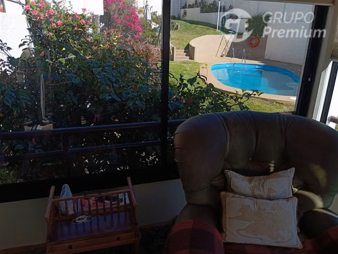 Casa en venta de 4D3B 2 Est. en Jardín del Mar
