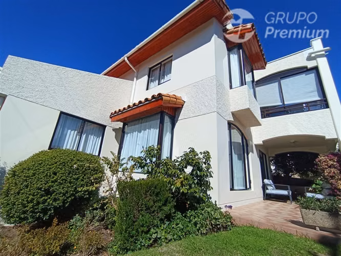 Casa en venta de 4D3B 2 Est. en Jardín del Mar