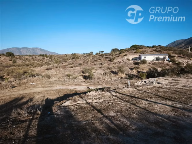 Parcela con 2 casas en Melipilla