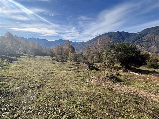 CASA CON VISTA A VOLCÁN Y VALLE EN PUCÓN- LA BARDA