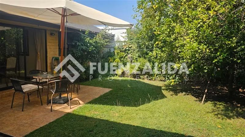 Casa en venta de 3 dorm. en Vitacura