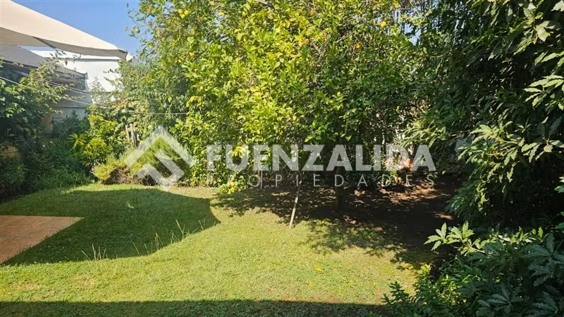 Casa en venta de 3 dorm. en Vitacura