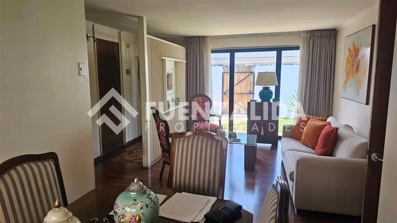 Excelente casa en venta de 3 dorm. en Vitacura - Imagen 4